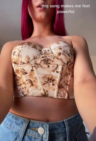 1. Hot Arianna Roman Shows Cleavage in Floral Corset