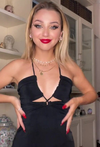 Hot Carlotta Fiasella Garbarino without Bra