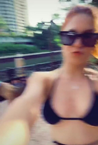 3. Cute Estephani Shows Cleavage in Black Bikini Top (Underboob, Side Boob)