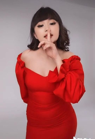 3. Hot Asem Nygmetzhan Shows Cleavage in Red Dress