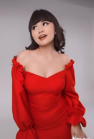 4. Hot Asem Nygmetzhan Shows Cleavage in Red Dress