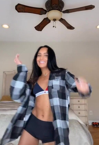 Cute Gabi Butler Shows Cleavage in Sport Bra