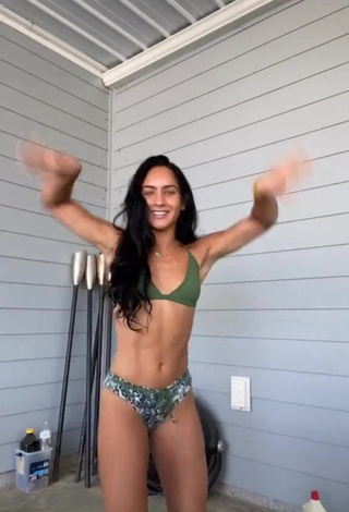 Pretty Gabi Butler Shows Cleavage in Bikini