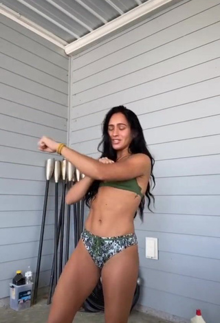 4. Pretty Gabi Butler Shows Cleavage in Bikini