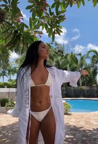 4. Beautiful Gabi Butler Shows Cleavage in Sexy White Bikini