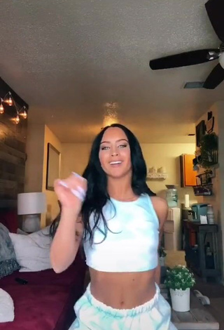 1. Sexy Gabi Butler in Crop Top