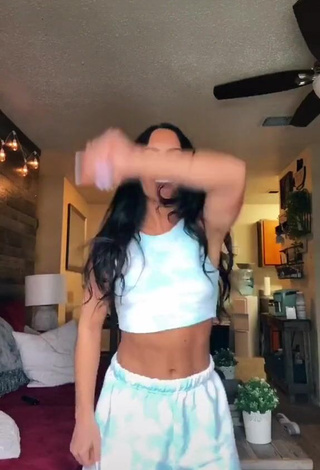 3. Sexy Gabi Butler in Crop Top