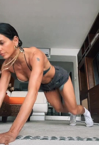 1. Hot Bárbara de Regil in Grey Bikini Top while doing Fitness Exercises