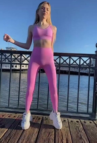 1. Hot Bianki Place in Pink Leggings at the Seafront