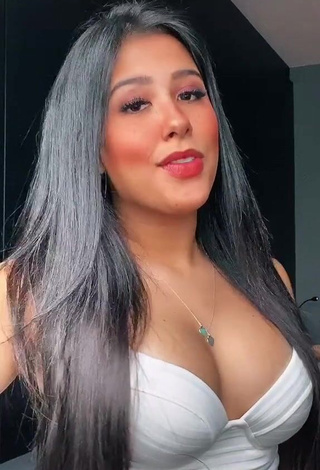 Hottie Cinthia Cruz Shows Cleavage in White Crop Top