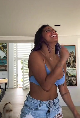 1. Sweetie Maria Clara Garcia Shows Cleavage in Blue Bikini Top and Bouncing Tits