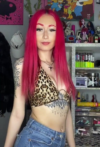 3. Seductive Candela Sartorius Shows Cleavage in Leopard Crop Top