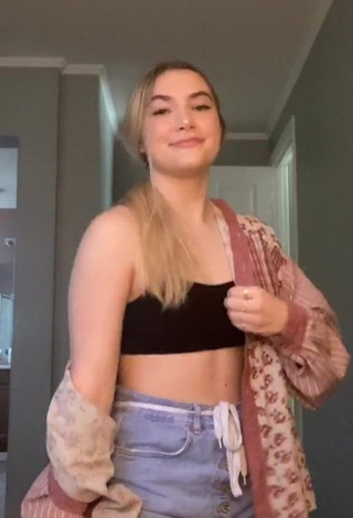 1. Sexy Chloe Kleiner in Black Crop Top