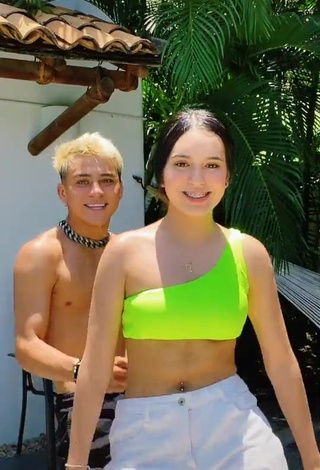 4. Erotic Dominik Elizabeth Reséndez Robledo in Lime Green Crop Top