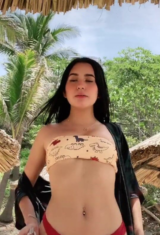 3. Cute Dominik Elizabeth Reséndez Robledo in Bikini