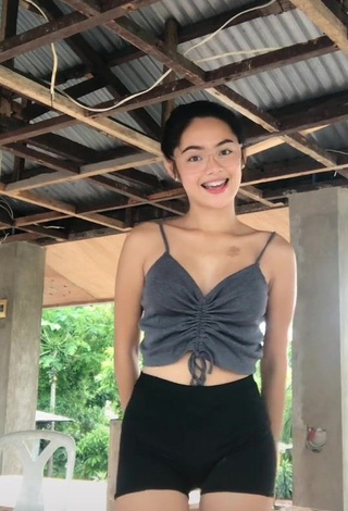 Desirable Isabel Luche Shows Cleavage in Grey Crop Top