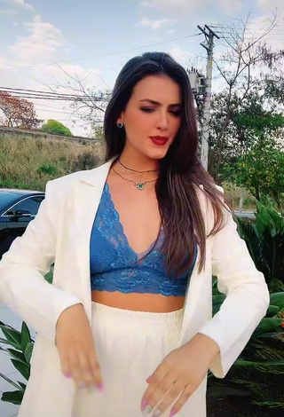 4. Hot Isa Pinheiro Shows Cleavage in Blue Bra in a Street