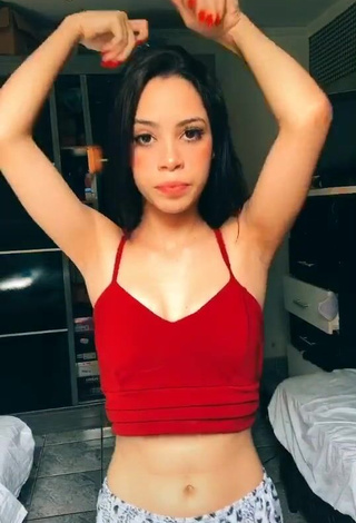 1. Lovely Carol Nunes Shows Cleavage in Red Crop Top