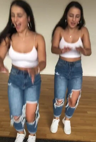 3. Desirable jakictwins Shows Cleavage in White Crop Top