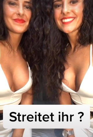 4. jakictwins Demonstrates Magnetic Cleavage