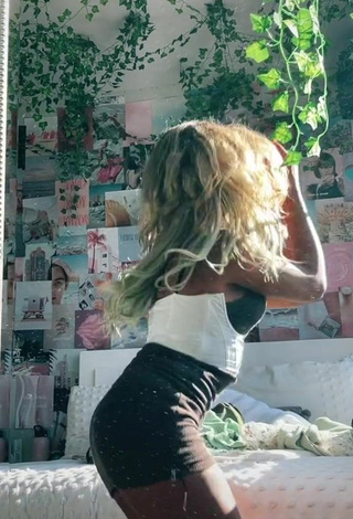 4. Hot Kenna Mo in Black Skirt