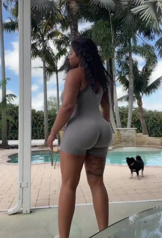 1. Sexy Mikayla Saravia Shows Big Butt