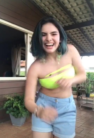 1. Hot Laura Pihn Shows Cleavage in Lime Green Tube Top