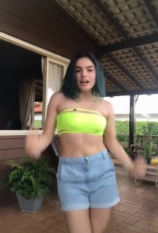 Hot Laura Pihn Shows Cleavage in Lime Green Tube Top