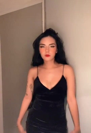 1. Beautiful Lili Sixx Shows Cleavage in Sexy Black Dress