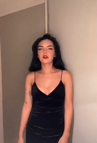 Beautiful Lili Sixx Shows Cleavage in Sexy Black Dress