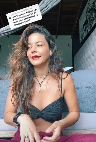 3. Hot Maleja Restrepo Shows Cleavage in Black Crop Top