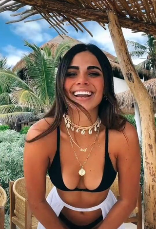 4. Wonderful Manu Barrios Shows Cleavage in Black Bikini