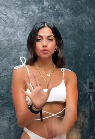 3. Manu Barrios Looks Seductive in White Bikini (Underboob)