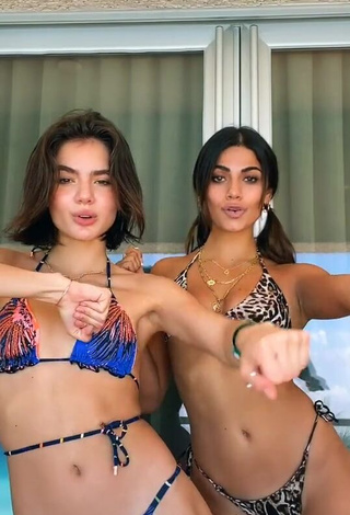 3. Manu Barrios Looks Sexy in Leopard Bikini (Underboob)