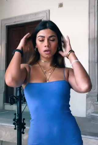 4. Sexy Manu Barrios Shows Cleavage in Blue Dress