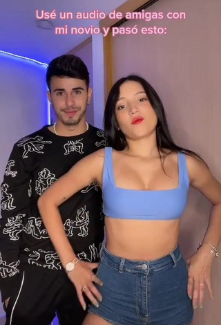 1. Seductive Mariam Obregón Shows Cleavage in Blue Crop Top