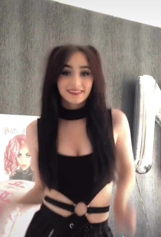 Hot Georgie Rubery Shows Cleavage in Black Crop Top