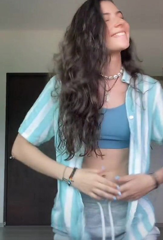 Hot Mariana Hinojosa in Crop Top