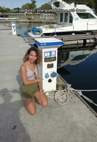 Hot Marina e Michel Shows Cleavage in Crop Top on a Boat