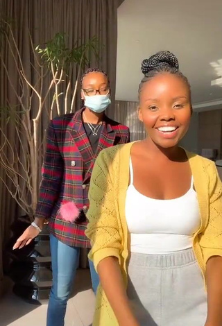 3. Sexy mpho pink Shows Cleavage in White Top