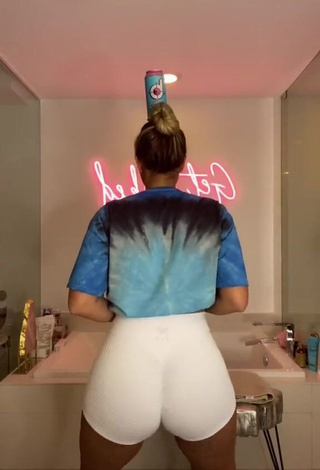 4. Really Cute Natalia Garibotto Shows Butt