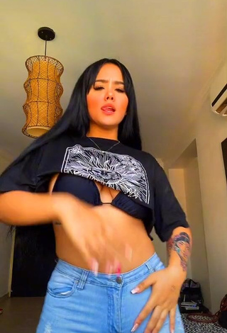 1. Sexy Nicole Diaz Shows Cleavage in Crop Top