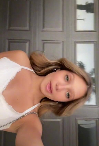 1. Hot Nicolette Durazzo Shows Cleavage in White Crop Top