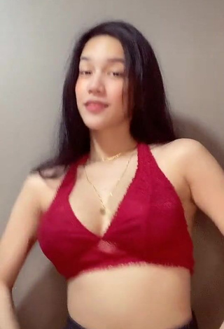 1. Sexy Charisse Galang Shows Cleavage in Red Bra and Bouncing Boobs