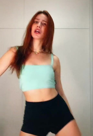 3. Cute Priscila Caliari Shows Cleavage in Crop Top