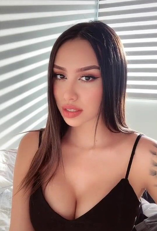 Sexy Alejandra Treviño Shows Cleavage