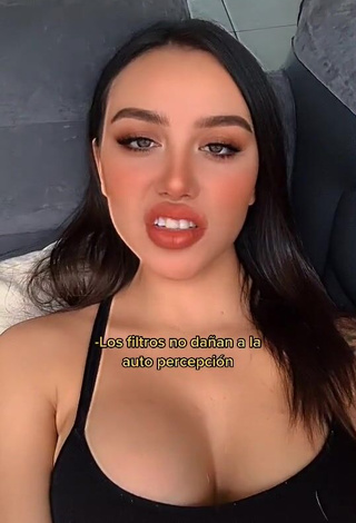 Fine Alejandra Treviño Shows Cleavage