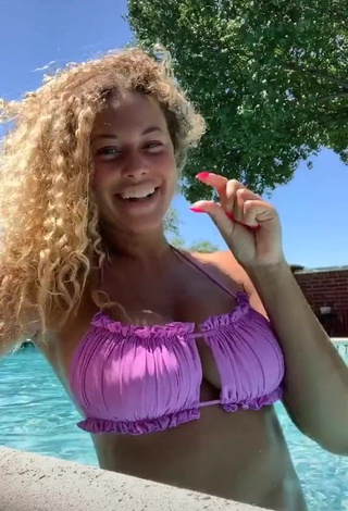 1. Beautiful Tiffany Jeffcoat Shows Cleavage in Sexy Violet Bikini Top at the Swimming Pool (Side Boob)