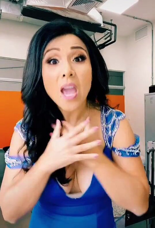 3. Sweetie Tula Rodríguez Shows Cleavage in Blue Dress