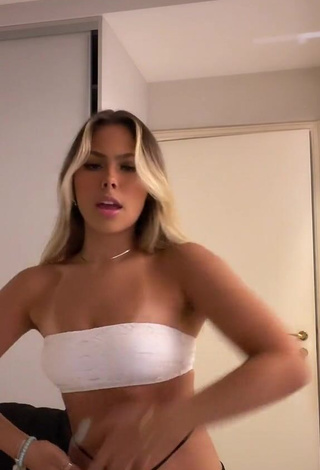 Hot Victoria Miranda Shows Cleavage in White Tube Top